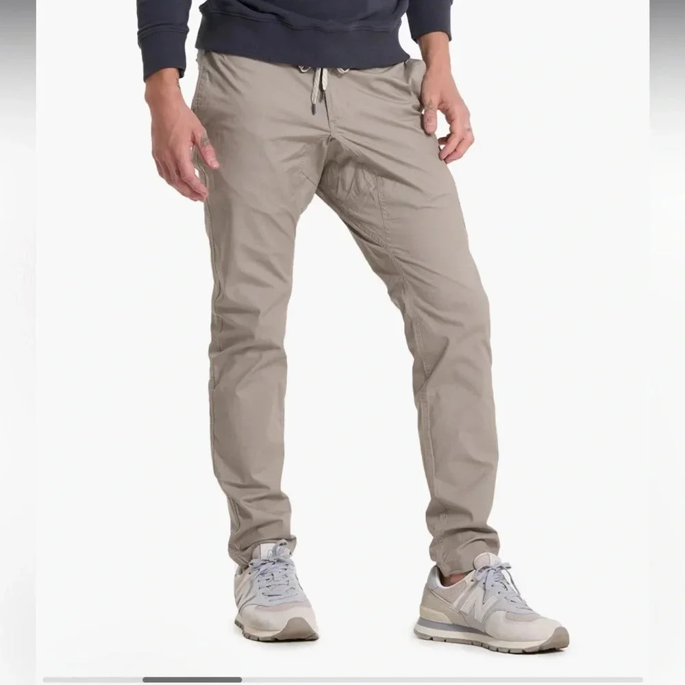 NEW Vuori Men’s Ripstop Pants Khaki Sesame Color Size Small